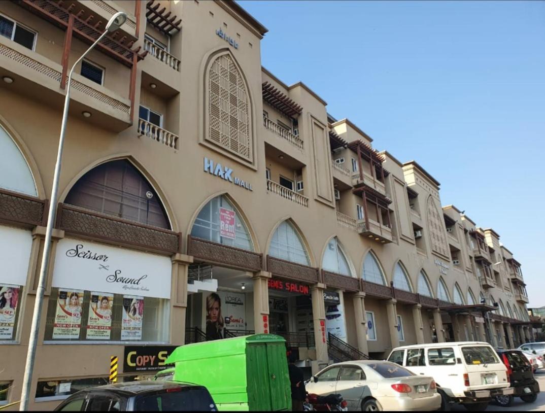 Hak Mall Suites And Apartments Rawalpindi Esterno foto